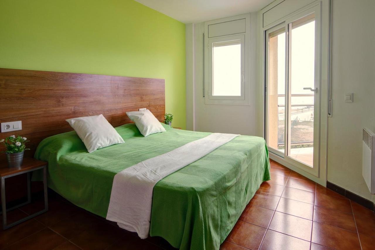 Apartamentos Bon Repos Santa Susanna Exterior photo