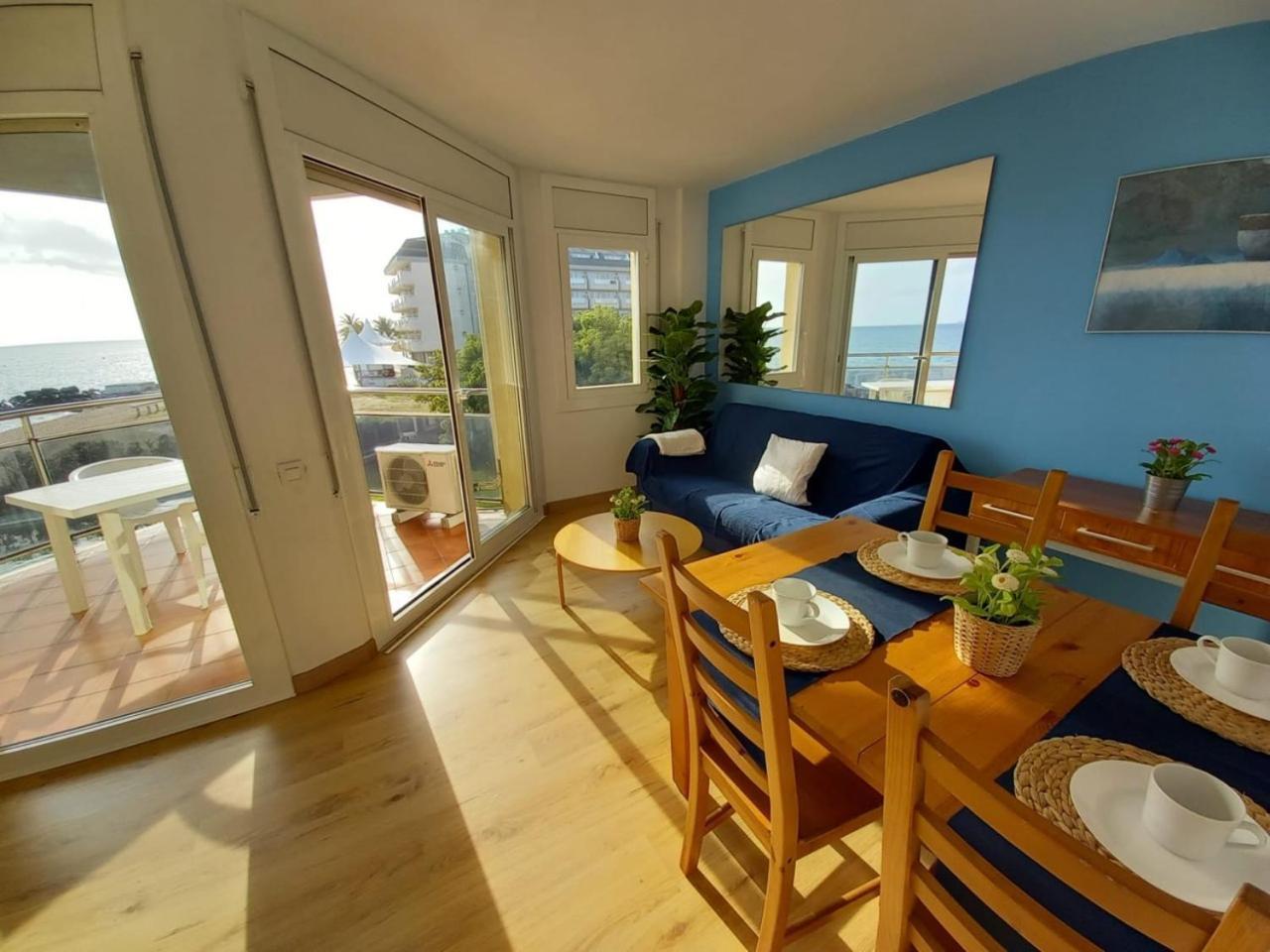 Apartamentos Bon Repos Santa Susanna Exterior photo