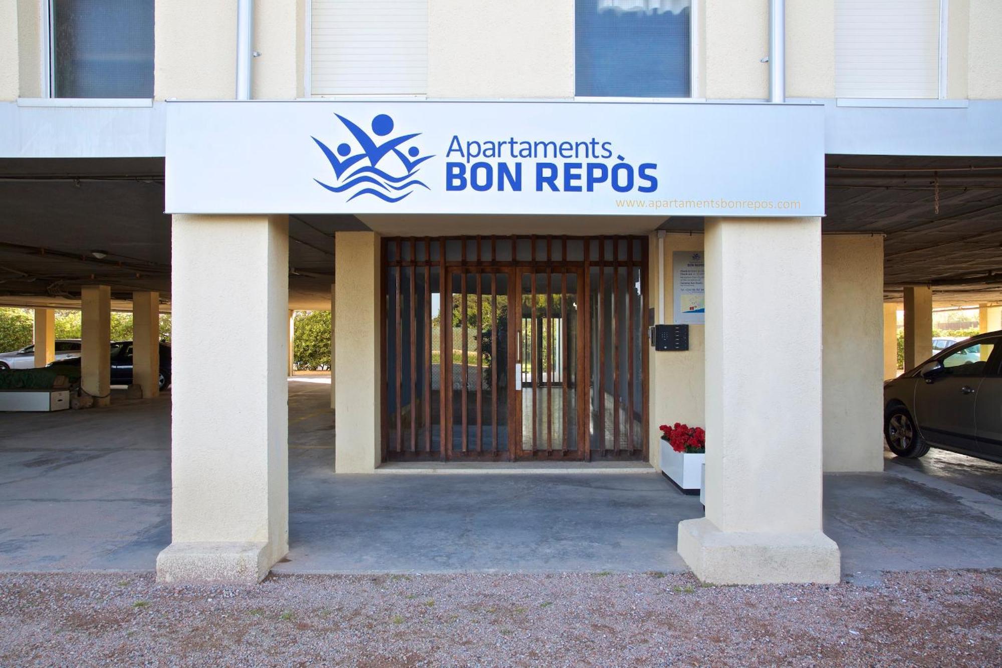 Apartamentos Bon Repos Santa Susanna Exterior photo